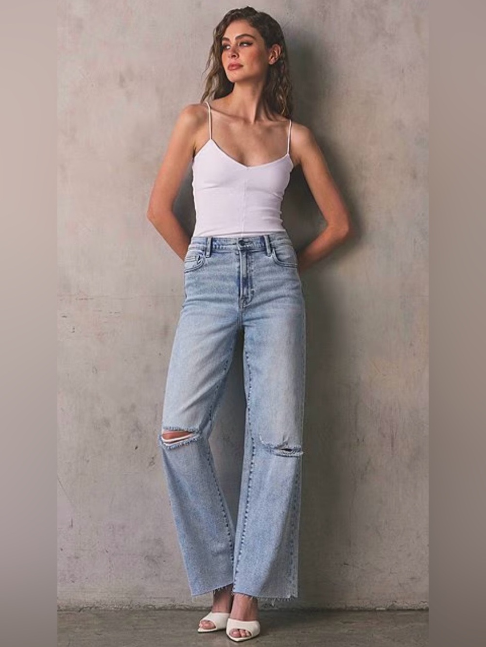 Hidden Jeans Logan High Rise Dad Jean in Light Wash Size 25 NWT!